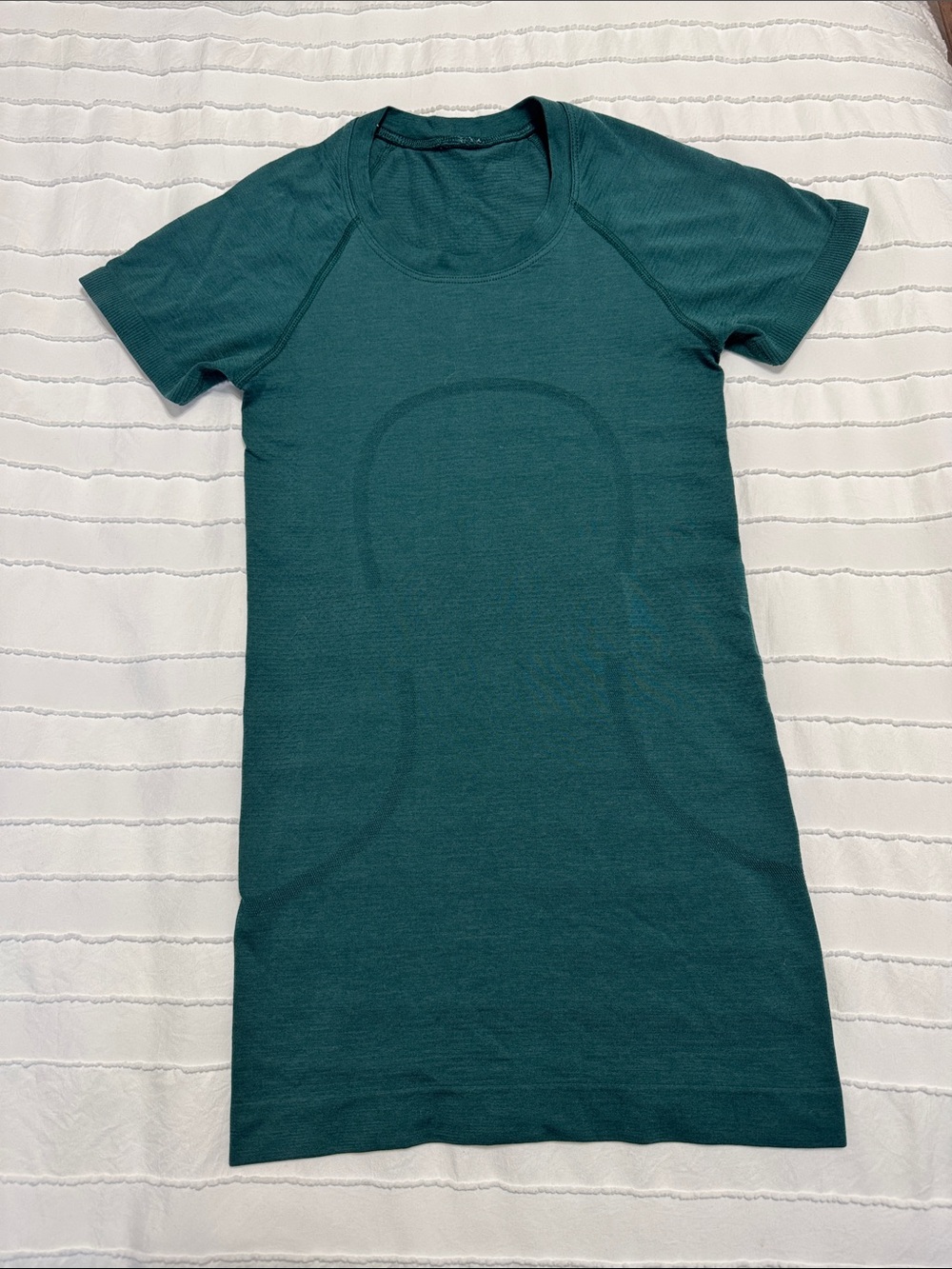 lululemon athletica Women's Short Sleeve Tee in Teal Green